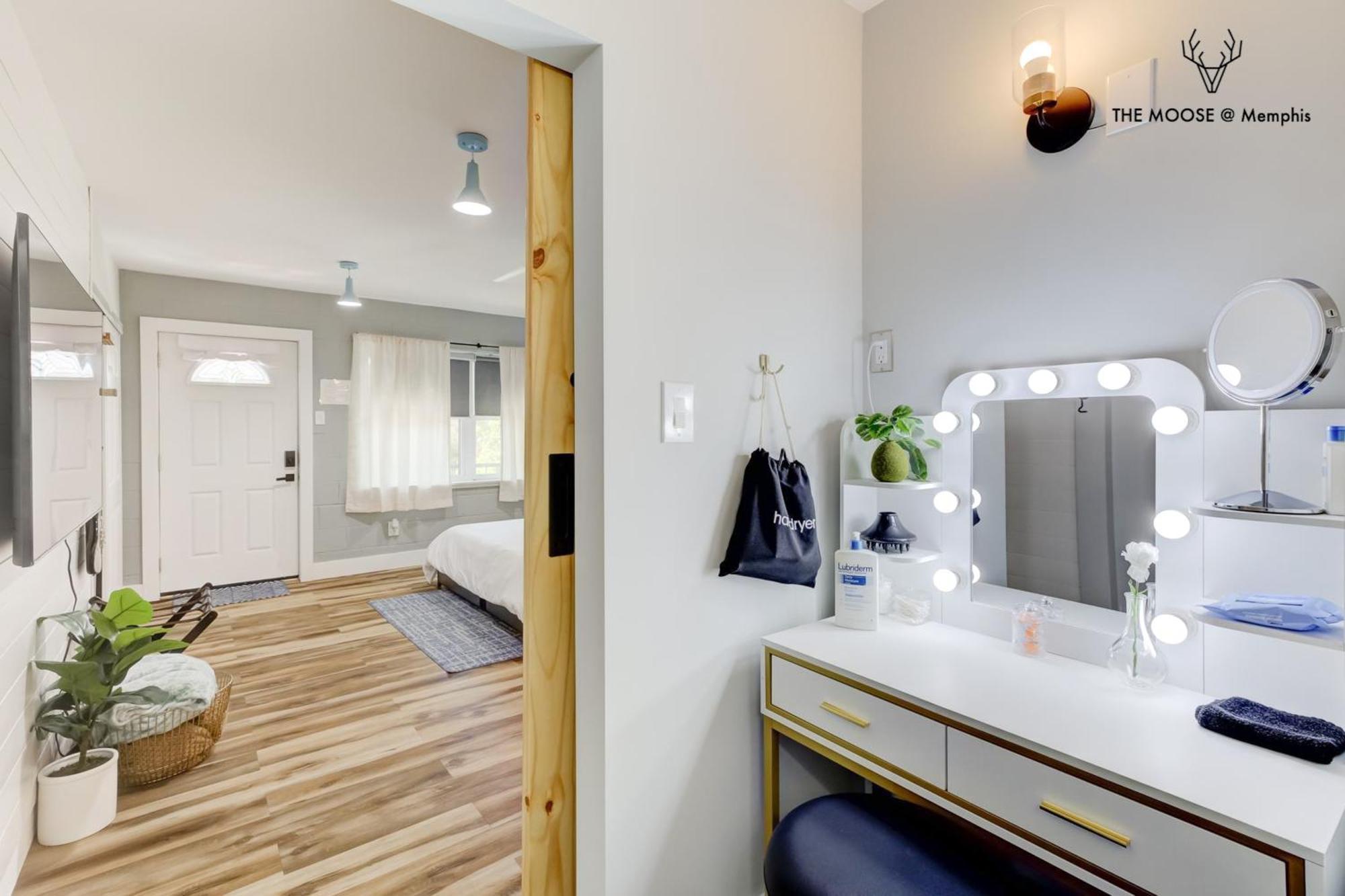 The Moose #11 - Luxe Modern Loft With King Bed, Free Parking & Wi-Fi Appartement Memphis Buitenkant foto